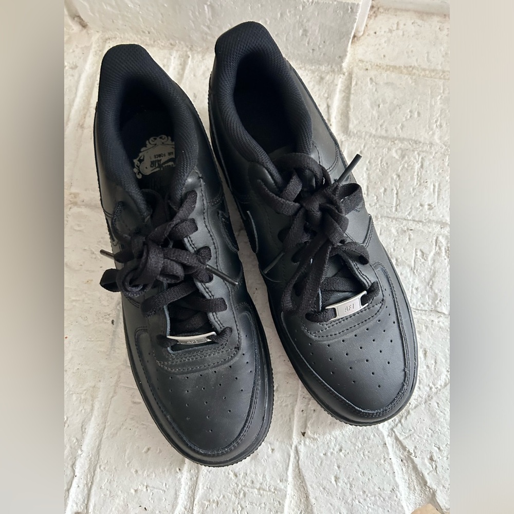 Nike Kids Black Sneakers